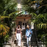 Maison Tournesol Massages Pau Jurançon 3* Gan