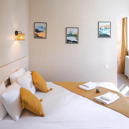 Maison Tournesol Massages Pau Jurancon 3* Gan