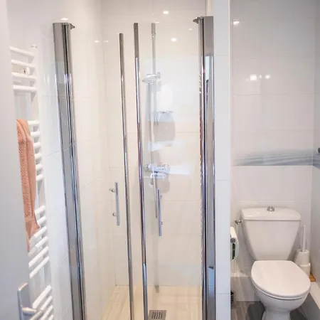 Maison Tournesol Massages Pau Jurancon Frühstückspension 3*