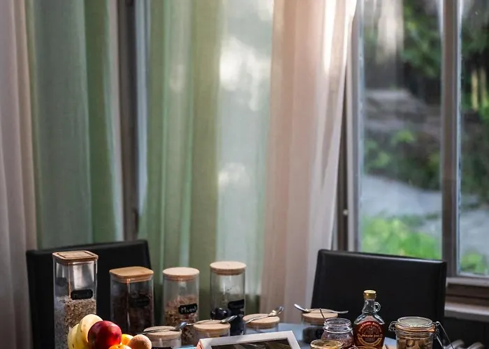 Maison Tournesol Massages Pau Jurancon Bed & Breakfast 3*